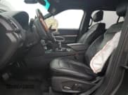 ✅ 2016 Ford Explorer Platinum • VIN: 1FM5K8HTXGGD27449 • Lot: 90282325. Wystawiony na Copart z przebiegiem Nie podano. Bezpłatny archiwum sprzedaży aukcyjnych z USA i szczegółowy raport historii pojazdu na DreamBid. Zdjęcie 7.