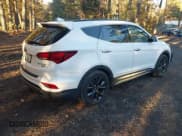 ✅ 2017 Hyundai Santa Fe Ultimate • VIN: 5XYZW4LA3HG425669 • Lot: 43610742. Listed on IAAI with 106,617 mi. Free auction sales archive from the USA and detailed vehicle history report at DreamBid. Image 4.