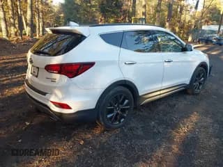 ✅ 2017 Hyundai Santa Fe Ultimate • VIN: 5XYZW4LA3HG425669 • Лот: 43610742. Опубликован ранее на IAAI с пробегом 106 617 миль. Бесплатный доступ к архиву аукционных продаж из США и подробный отчёт об истории автомобиля на DreamBid. Изображение 4.