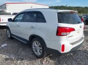 ✅ 2015 Kia Sorento EX • VIN: 5XYKU4A70FG613237 • Lot: 43488582. Listed on IAAI with 118,386 mi. Free auction sales archive from the USA and detailed vehicle history report at DreamBid. Image 3.