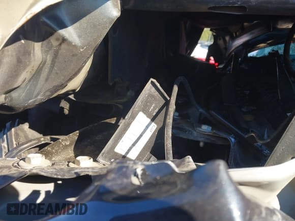 ✅ 2005 Chevrolet Avalanche Z66 • VIN: 3GNEC12Z35G105043 • Lot: 37948404. Listed on IAAI with Not provided. Free auction sales archive from the USA and detailed vehicle history report at DreamBid. Image 10.