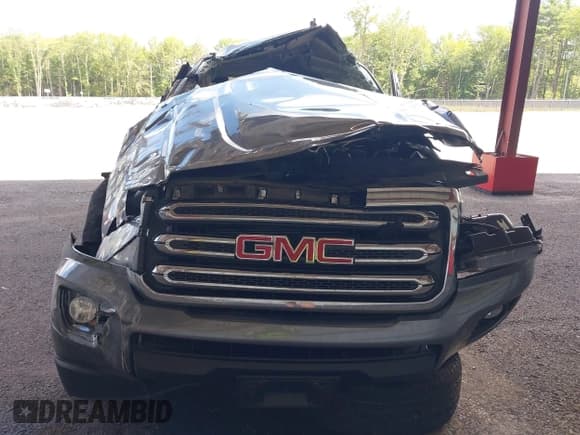 ✅ 2019 GMC Canyon 4WD SLE • VIN: 1GTG6CEN5K1101096 • Lot: 42723441. Listed on IAAI with Not provided. Free auction sales archive from the USA and detailed vehicle history report at DreamBid. Image 11.