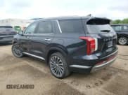 ✅ 2025 Hyundai Palisade Limited • VIN: KM8R5DGE1SU811489 • Лот: 61727165. Опубликован ранее на Copart с пробегом 12 240 миль. Бесплатный доступ к архиву аукционных продаж из США и подробный отчёт об истории автомобиля на DreamBid. Изображение 2.