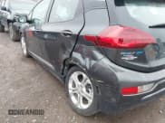 ✅ 2017 Chevrolet Bolt EV LT • VIN: 1G1FW6S02H4186677 • Lot: 41899571. Wystawiony na IAAI z przebiegiem 99 178 mil. Bezpłatny archiwum sprzedaży aukcyjnych z USA i szczegółowy raport historii pojazdu na DreamBid. Zdjęcie 6.