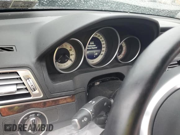 ✅ 2015 Mercedes-Benz E 400 • VIN: WDDKK6FF4FF302906 • Lot: 81818405. Listed on Copart with Not provided. Free auction sales archive from the USA and detailed vehicle history report at DreamBid. Image 9.