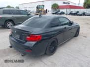 ✅ 2015 BMW 2 Series M235i • VIN: WBA1J7C5XFV289284 • Лот: 42626668. Опубликован ранее на IAAI с пробегом 179 944 миль. Бесплатный доступ к архиву аукционных продаж из США и подробный отчёт об истории автомобиля на DreamBid. Изображение 4.