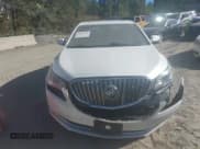 ✅ 2016 Buick LaCrosse Premium I • VIN: 1G4GE5G34GF149625 • Lot: 43492484. Wystawiony na IAAI z przebiegiem 111 544 mil. Bezpłatny archiwum sprzedaży aukcyjnych z USA i szczegółowy raport historii pojazdu na DreamBid. Zdjęcie 12.
