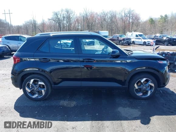 ✅ 2023 Hyundai Venue Limited • VIN: KMHRC8A38PU273935 • Lot: 41966215. Listed on IAAI with 8,918 mi. Free auction sales archive from the USA and detailed vehicle history report at DreamBid. Image 13.