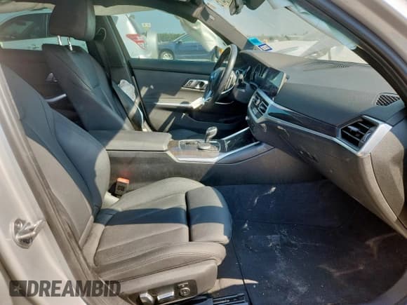 ✅ 2020 BMW 3 Series 330i • VIN: WBA5R1C0XLFH41402 • Lot: 80916475. Wystawiony na Copart z przebiegiem 68 935 mil. Bezpłatny archiwum sprzedaży aukcyjnych z USA i szczegółowy raport historii pojazdu na DreamBid. Zdjęcie 7.