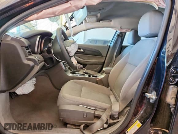 ✅ 2015 Chevrolet Malibu LS • VIN: 1G11B5SL5FF300764 • Лот: 85355505. Опубликован ранее на Copart с пробегом 78 787 миль. Бесплатный доступ к архиву аукционных продаж из США и подробный отчёт об истории автомобиля на DreamBid. Изображение 7.