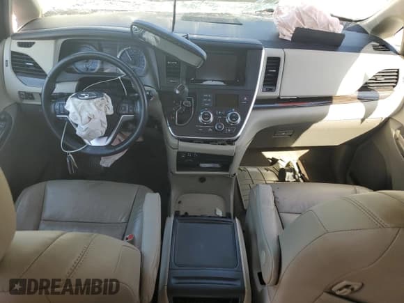 ✅ 2016 Toyota Sienna XLE • VIN: 5TDYK3DCXGS697199 • Lot: 84920305. Listed on Copart with Not provided. Free auction sales archive from the USA and detailed vehicle history report at DreamBid. Image 8.