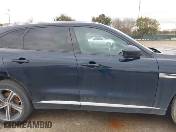 ✅ 2020 Jaguar F-Pace S • VIN: SADCM2FV0LA651695 • Лот: 41452875. Опубликован ранее на IAAI с пробегом 143 882 миль. Бесплатный доступ к архиву аукционных продаж из США и подробный отчёт об истории автомобиля на DreamBid. Изображение 12.