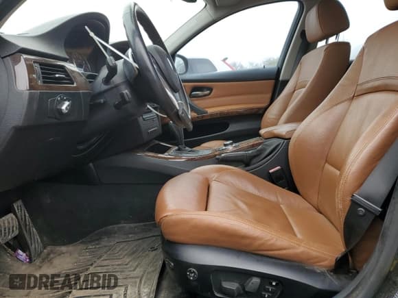 ✅ 2009 BMW 3 Series 335i • VIN: WBAPM73549A366759 • Lot: 52532465. Listed on Copart with 85,598 mi. Free auction sales archive from the USA and detailed vehicle history report at DreamBid. Image 7.