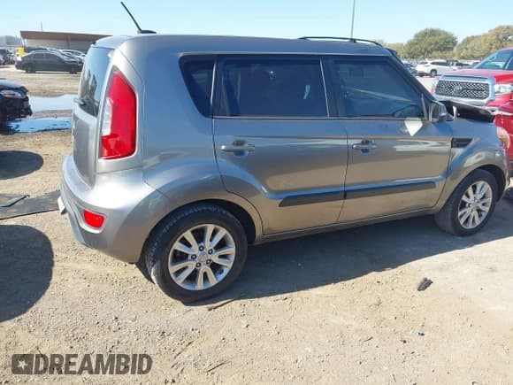 ✅ 2012 Kia Soul + • VIN: KNDJT2A64C7357168 • Lot: 43634714. Wystawiony na IAAI z przebiegiem 145 000 mil. Bezpłatny archiwum sprzedaży aukcyjnych z USA i szczegółowy raport historii pojazdu na DreamBid. Zdjęcie 4.