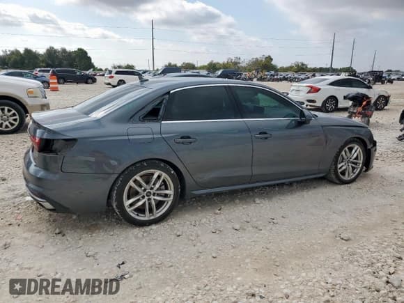 ✅ 2020 Audi A4 Premium Plus • VIN: WAUENAF45LN012432 • Lot: 87488745. Listed on Copart with 39,089 mi. Free auction sales archive from the USA and detailed vehicle history report at DreamBid. Image 3.