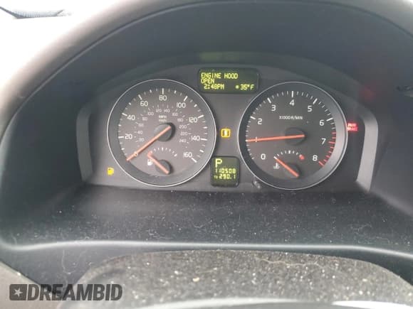 ✅ 2009 Volvo V50 2.4L • VIN: YV1MW382892470425 • Lot: 85519124. Listed on Copart with 110,508 mi. Free auction sales archive from the USA and detailed vehicle history report at DreamBid. Image 9.