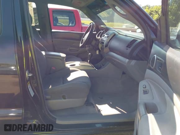 ✅ 2011 Toyota Tacoma • VIN: 5TFMU4FN7BX002662 • Лот: 42646834. Опубликован ранее на IAAI с пробегом 262 888 миль. Бесплатный доступ к архиву аукционных продаж из США и подробный отчёт об истории автомобиля на DreamBid. Изображение 5.