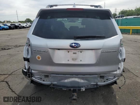 ✅ 2018 Subaru Forester Premium • VIN: JF2SJAGC8JH523170 • Lot: 58333655. Wystawiony na Copart z przebiegiem 163 568 mil. Bezpłatny archiwum sprzedaży aukcyjnych z USA i szczegółowy raport historii pojazdu na DreamBid. Zdjęcie 6.