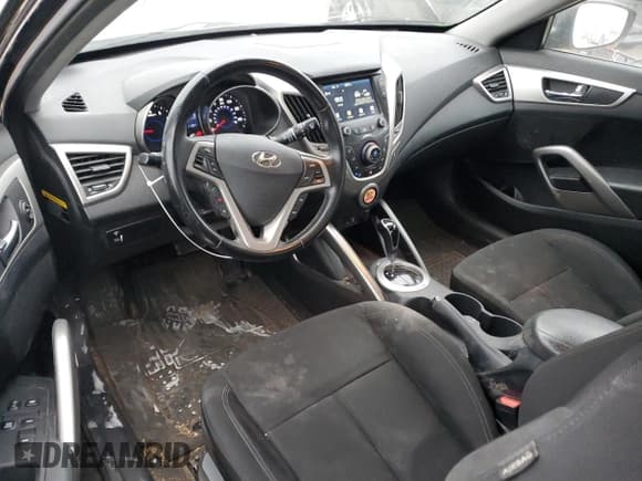 ✅ 2017 Hyundai Veloster Value Edition • VIN: KMHTC6AD1HU311767 • Lot: 87330184. Wystawiony na Copart z przebiegiem 130 350 mil. Bezpłatny archiwum sprzedaży aukcyjnych z USA i szczegółowy raport historii pojazdu na DreamBid. Zdjęcie 8.