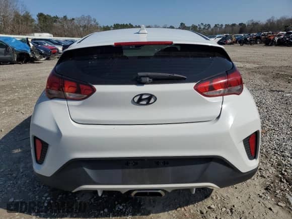 2019 Hyundai Veloster Premium z VIN KMHTG6AF1KU018416, wystawiony jako Copart lot #44491305 z przebiegiem 94 607 mil mil oraz Szkoda całkowita • Salvage title. Historia ofert i sprzedaży dostępna na DreamBid. Obrazek 6.