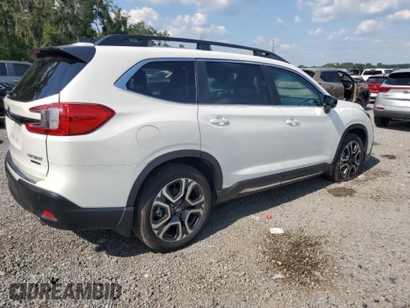 ✅ 2024 Subaru Ascent Limited • VIN: 4S4WMAUD3R3431392 • Lot: 70480355. Listed on Copart with 34,810 mi. Free auction sales archive from the USA and detailed vehicle history report at DreamBid. Image 3.