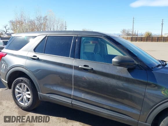 ✅ 2020 Ford Explorer • VIN: 1FMSK8BB3LGC64398 • Lot: 38070178. Listed on IAAI with 23,260 mi. Free auction sales archive from the USA and detailed vehicle history report at DreamBid. Image 14.