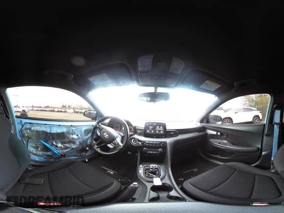 2019 Hyundai Veloster N z VIN KMHT36AHXKU002812, wystawiony jako IAAI lot #41944058 z przebiegiem 88 241 mil mil oraz . Historia ofert i sprzedaży dostępna na DreamBid. Obrazek 18.