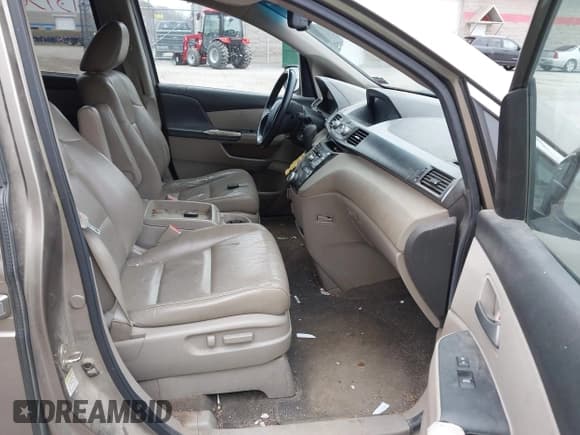 ✅ 2012 Honda Odyssey EX-L • VIN: 5FNRL5H64CB131510 • Лот: 43730064. Опубликован ранее на IAAI с пробегом 237 297 миль. Бесплатный доступ к архиву аукционных продаж из США и подробный отчёт об истории автомобиля на DreamBid. Изображение 5.