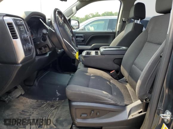 ✅ 2018 Chevrolet Silverado 1500 LT • VIN: 1GCVKREC8JZ182387 • Lot: 58574175. Wystawiony na Copart z przebiegiem 71 870 mil. Bezpłatny archiwum sprzedaży aukcyjnych z USA i szczegółowy raport historii pojazdu na DreamBid. Zdjęcie 7.