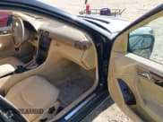 ✅ 2002 Mercedes-Benz C 230/260/280/320 • VIN: WDBRF61J42F179299 • Lot: 40746971. Wystawiony na IAAI z przebiegiem 110 494 mil. Bezpłatny archiwum sprzedaży aukcyjnych z USA i szczegółowy raport historii pojazdu na DreamBid. Zdjęcie 5.