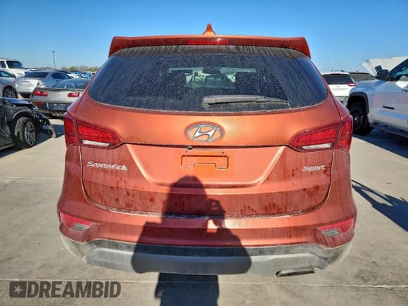 ✅ 2017 Hyundai Santa Fe 2.4L • VIN: 5XYZT3LB9HG428460 • Lot: 96700405. Listed on Copart with 126,774 mi. Free auction sales archive from the USA and detailed vehicle history report at DreamBid. Image 6.