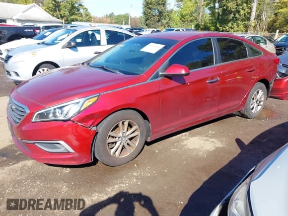 ✅ 2016 Hyundai Sonata SE • VIN: 5NPE24AF1GH371952 • Lot: 43439310. Listed on IAAI with 123,555 mi. Free auction sales archive from the USA and detailed vehicle history report at DreamBid. Image 2.