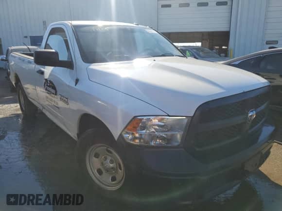 2015 Ram 1500 Tradesman with VIN 3C6JR6DG4FG522338, listed as a Copart auction lot 86081314 with 131,186 mi miles and Salvage title. Bid and sale history available at DreamBid. Image 4.