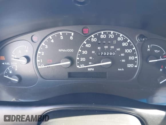 ✅ 1999 Ford Explorer XL • VIN: 1FMZU34X4XZA62751 • Lot: 42042089. Wystawiony na IAAI z przebiegiem 173 290 mil. Bezpłatny archiwum sprzedaży aukcyjnych z USA i szczegółowy raport historii pojazdu na DreamBid. Zdjęcie 7.