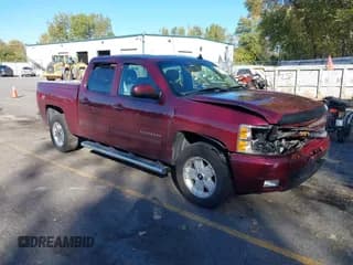 ✅ 2013 Chevrolet Silverado 1500 LTZ • VIN: 3GCPKTE7XDG153213 • Lot: 43458418. Wystawiony na IAAI z przebiegiem 247 631 mil. Bezpłatny archiwum sprzedaży aukcyjnych z USA i szczegółowy raport historii pojazdu na DreamBid. Zdjęcie 1.