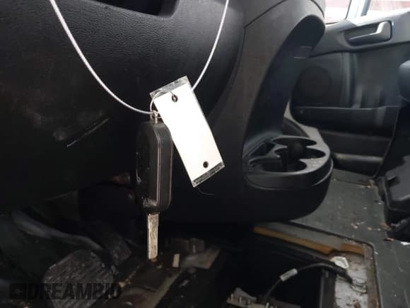 ✅ 2015 Ram ProMaster Cargo • VIN: 3C6TRVDG2FE517217 • Lot: 41369860. Wystawiony na IAAI z przebiegiem 87 222 mil. Bezpłatny archiwum sprzedaży aukcyjnych z USA i szczegółowy raport historii pojazdu na DreamBid. Zdjęcie 11.