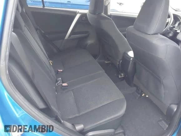 ✅ 2018 Toyota RAV4 LE • VIN: JTMBFREV3JJ195779 • Lot: 43750863. Listed on IAAI with 112,638 mi. Free auction sales archive from the USA and detailed vehicle history report at DreamBid. Image 8.