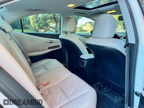 ✅ 2010 Lexus HS 250h • VIN: JTHBB1BA0A2007484 • Lot: 77915444. Listed on Copart with 141,668 mi. Free auction sales archive from the USA and detailed vehicle history report at DreamBid. Image 6.