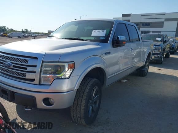 ✅ 2013 Ford F-150 XL • VIN: 1FTFW1EF8DFA77746 • Lot: 43202338. Wystawiony na IAAI z przebiegiem 194 462 mil. Bezpłatny archiwum sprzedaży aukcyjnych z USA i szczegółowy raport historii pojazdu na DreamBid. Zdjęcie 2.