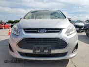 ✅ 2018 Ford C-Max SE • VIN: 1FADP5AU4JL101379 • Lot: 87041635. Wystawiony na Copart z przebiegiem 233 355 mil. Bezpłatny archiwum sprzedaży aukcyjnych z USA i szczegółowy raport historii pojazdu na DreamBid. Zdjęcie 5.