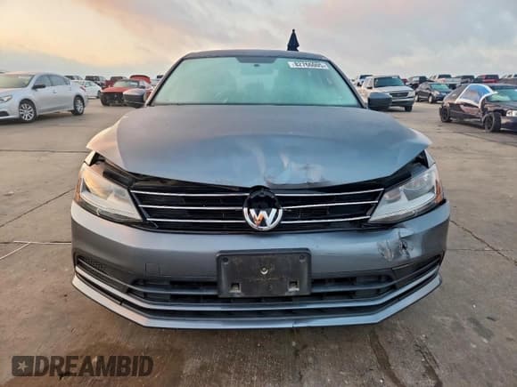 ✅ 2017 Volkswagen Jetta S • VIN: 3VW167AJ3HM388592 • Lot: 82766005. Listed on Copart with 100,500 mi. Free auction sales archive from the USA and detailed vehicle history report at DreamBid. Image 5.
