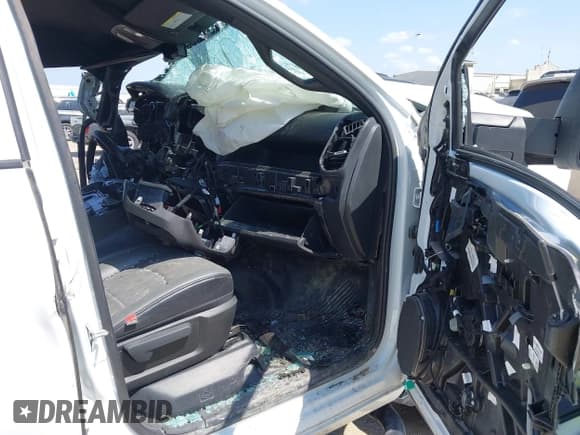 ✅ 2023 Ram 2500 Tradesman • VIN: 3C6UR5HL6PG556118 • Лот: 39993736. Опубликован ранее на IAAI с пробегом Не указан. Бесплатный доступ к архиву аукционных продаж из США и подробный отчёт об истории автомобиля на DreamBid. Изображение 5.