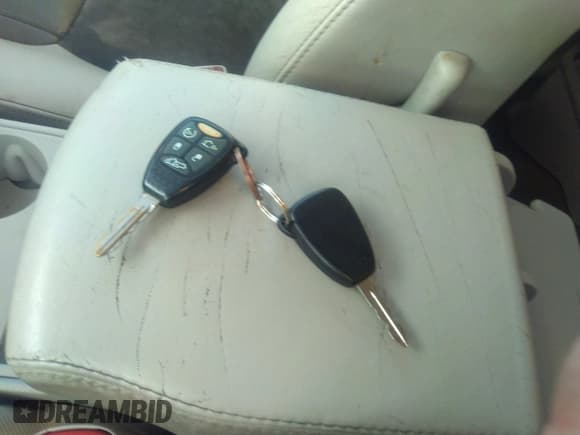 ✅ 2007 Jeep Commander Overland • VIN: 1J8HG68257C657840 • Лот: 41535879. Опубликован ранее на IAAI с пробегом 196 783 миль. Бесплатный доступ к архиву аукционных продаж из США и подробный отчёт об истории автомобиля на DreamBid. Изображение 11.