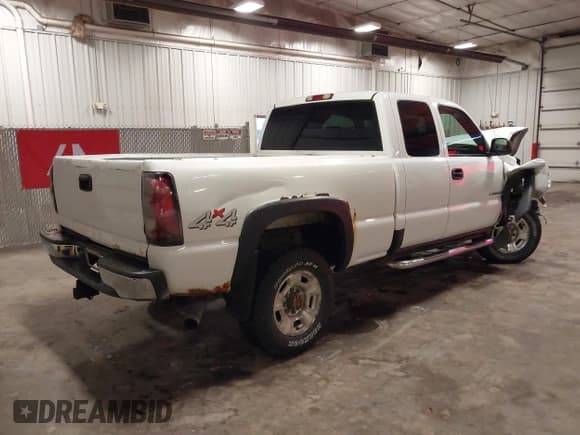 ✅ 2004 Chevrolet Silverado 2500HD LS • VIN: 1GCHK29U94E314964 • Лот: 42734747. Опубликован ранее на IAAI с пробегом Не указан. Бесплатный доступ к архиву аукционных продаж из США и подробный отчёт об истории автомобиля на DreamBid. Изображение 4.