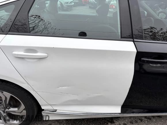 ✅ 2019 Honda Accord EX-L • VIN: 1HGCV1F50KA118023 • Lot: 43773884. Listed on IAAI with 68,026 mi. Free auction sales archive from the USA and detailed vehicle history report at DreamBid. Image 6.