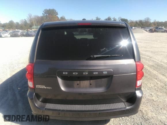 ✅ 2018 Dodge Grand Caravan SE Plus • VIN: 2C4RDGBGXJR348426 • Lot: 43462342. Wystawiony na IAAI z przebiegiem 112 549 mil. Bezpłatny archiwum sprzedaży aukcyjnych z USA i szczegółowy raport historii pojazdu na DreamBid. Zdjęcie 16.