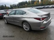 ✅ 2021 Lexus ES 300h Luxury • VIN: 58AEA1C15MU011382 • Lot: 90995395. Wystawiony na Copart z przebiegiem 30 196 mil. Bezpłatny archiwum sprzedaży aukcyjnych z USA i szczegółowy raport historii pojazdu na DreamBid. Zdjęcie 2.