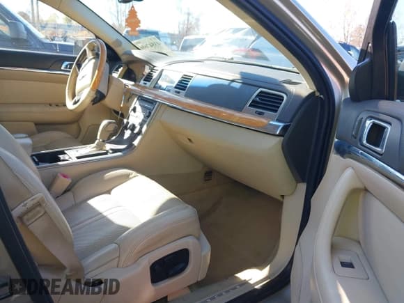 ✅ 2011 Lincoln MKS • VIN: 1LNHL9DRXBG614437 • Lot: 43547606. Listed on IAAI with 149,357 mi. Free auction sales archive from the USA and detailed vehicle history report at DreamBid. Image 5.