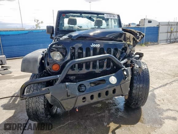 ✅ 2012 Jeep Wrangler Rubicon • VIN: 1C4BJWCG2CL130740 • Лот: 65613275. Опубликован ранее на Copart с пробегом 95 273 миль. Бесплатный доступ к архиву аукционных продаж из США и подробный отчёт об истории автомобиля на DreamBid. Изображение 5.