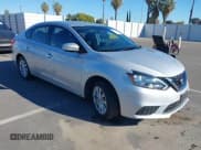 ✅ 2018 Nissan Sentra SV • VIN: 3N1AB7AP4JL656745 • Лот: 43551317. Опубликован ранее на IAAI с пробегом 41 296 миль. Бесплатный доступ к архиву аукционных продаж из США и подробный отчёт об истории автомобиля на DreamBid. Изображение 1.